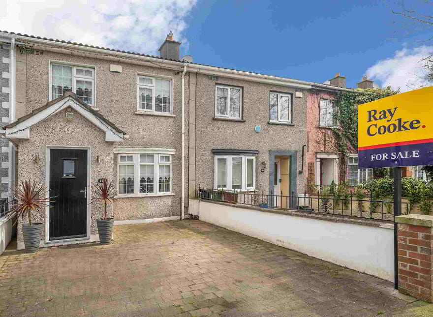 104 Lanndale Lawns, Springfield, Tallaght, Dublin, D24F2A2 photo