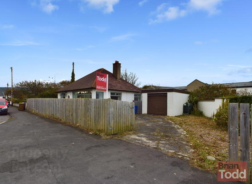 Grace Avenue North, Ballygally, Larne, BT40 2QW photo