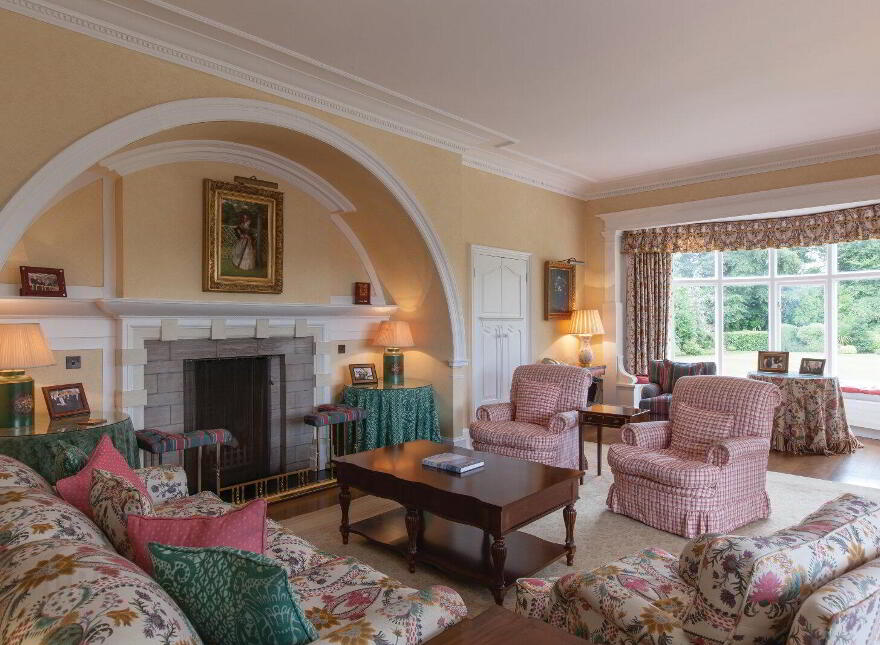 Rathmoyle House, 40 Craigdarragh Road, Helens Bay, Bangor, BT19 1UB