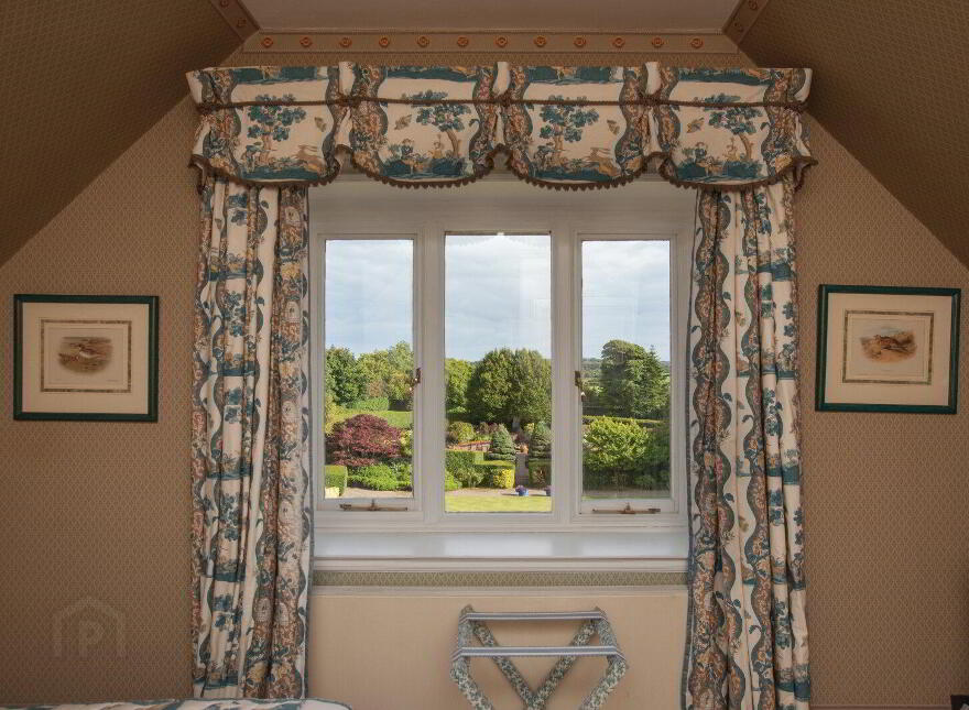Rathmoyle House, 40 Craigdarragh Road, Helens Bay, Bangor, BT19 1UB