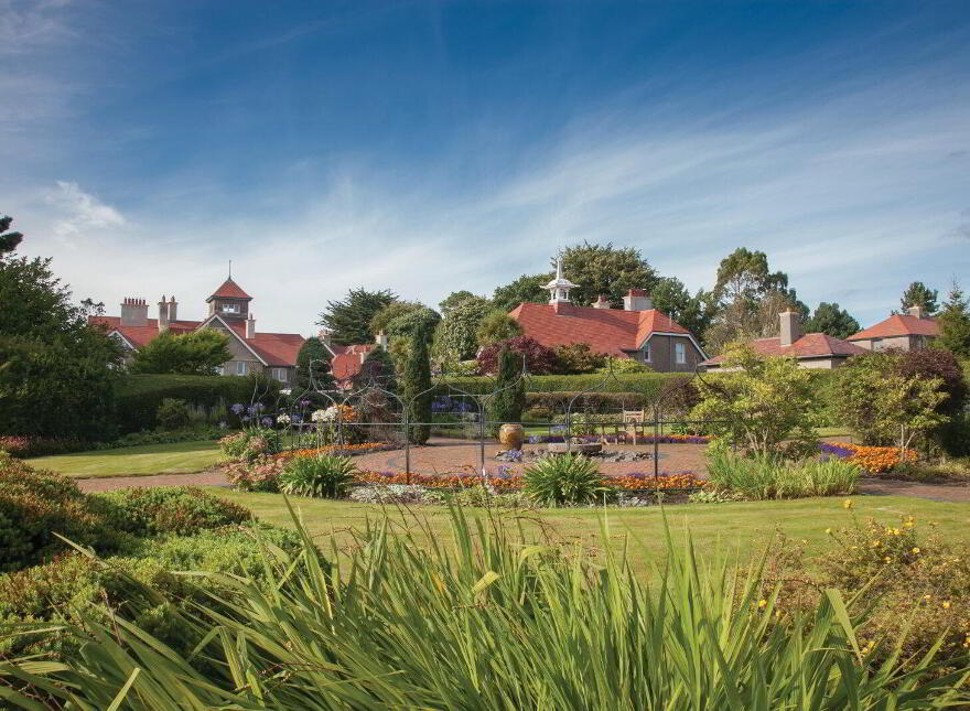 Rathmoyle House, 40 Craigdarragh Road, Helens Bay, Bangor, BT19 1UB