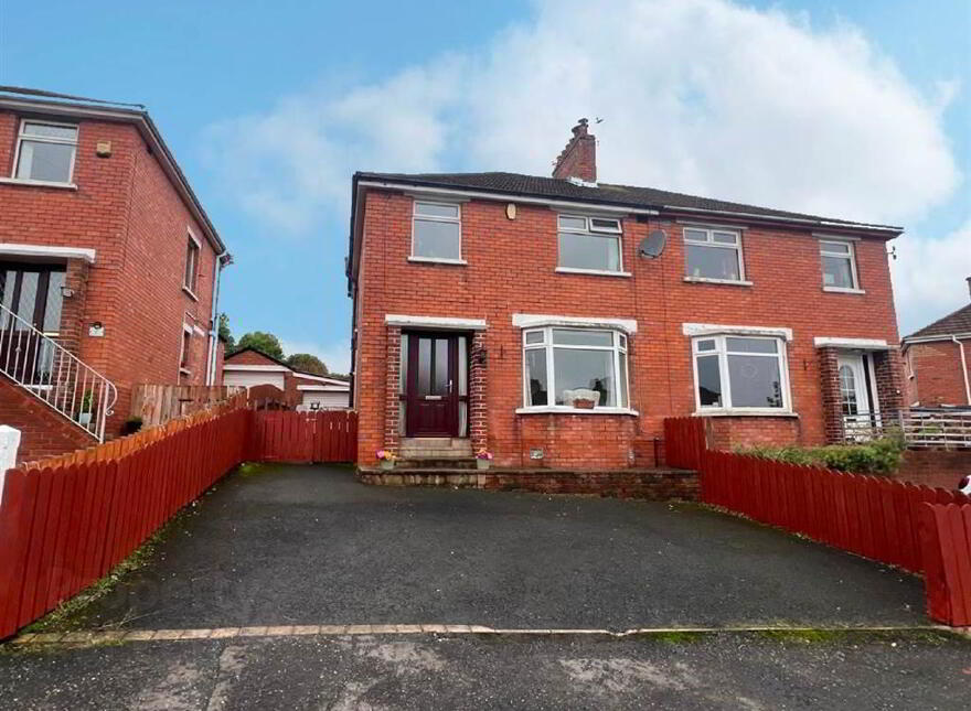 5 Lead Hill Park, Castlereagh, Belfast, BT6 9RW photo