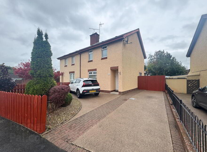 25 Sandy Grove, Magherafelt, BT45 6PU photo