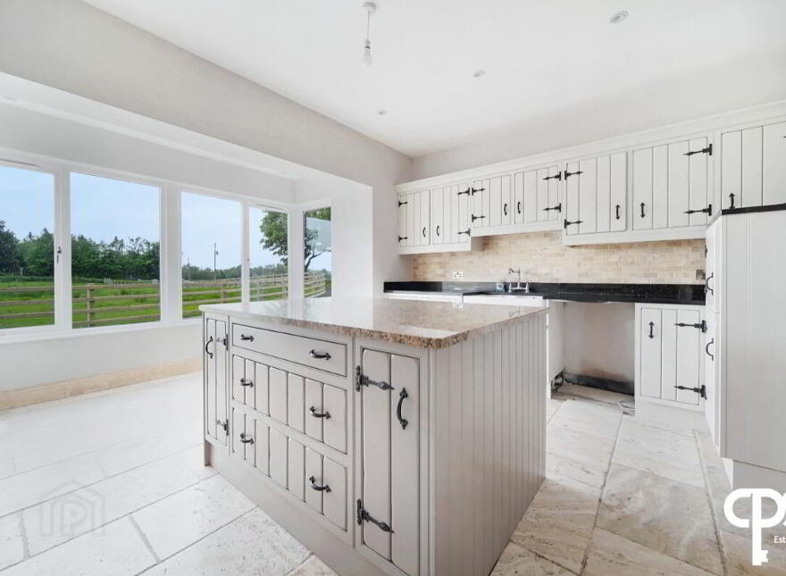 556 Boa Island Road, Kesh, BT93 8AE