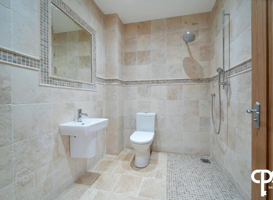 556 Boa Island Road, Kesh, BT93 8AE