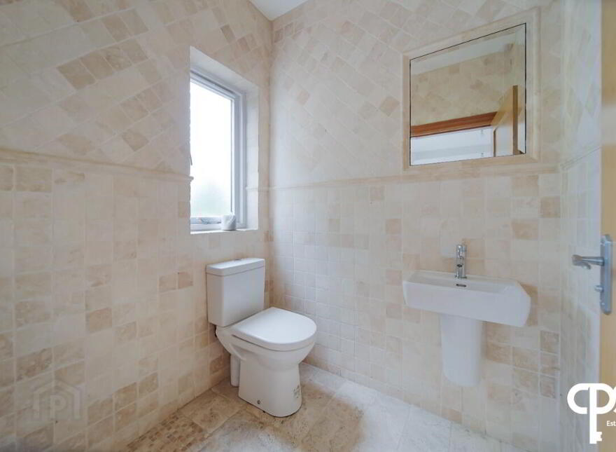 556 Boa Island Road, Kesh, BT93 8AE