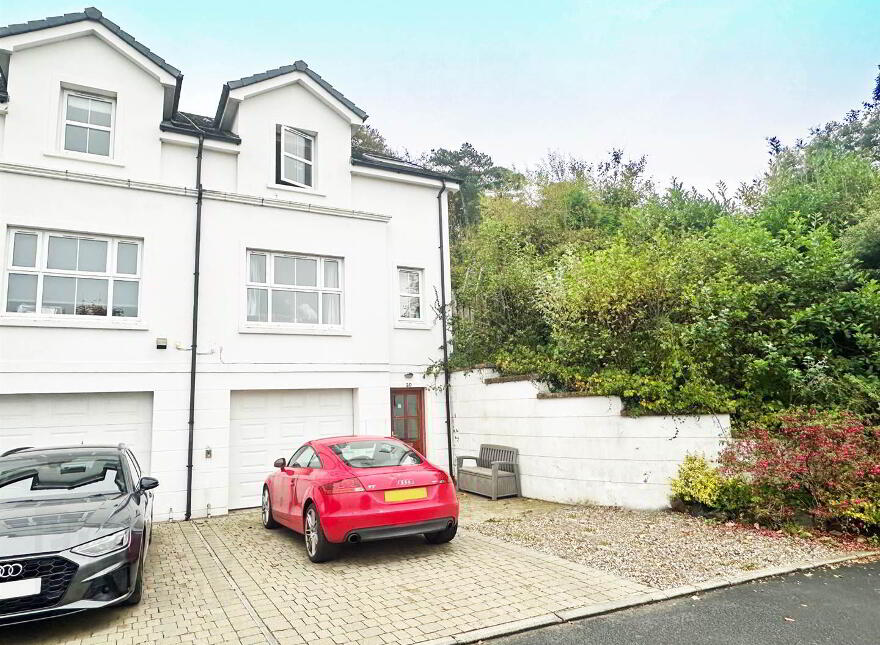 20 Rhanbuoy Gardens, Seahill, Holywood, BT18 0GA photo