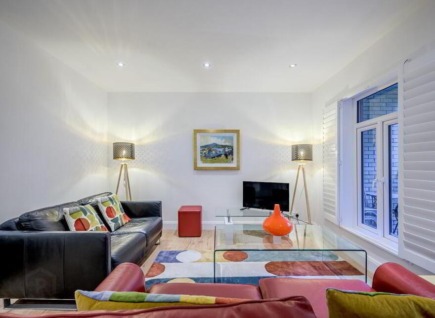 Flat 2 Holyrood Manor, 5 Holyrood, Belfast, BT9 5DA