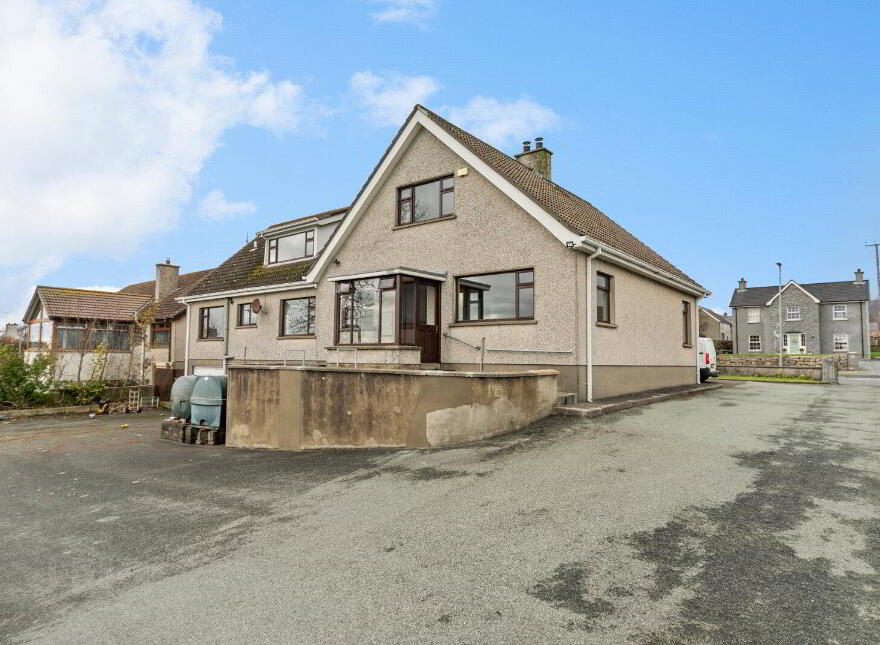 74 Kilkeel Road, Annalong, Newry, BT34 4TJ