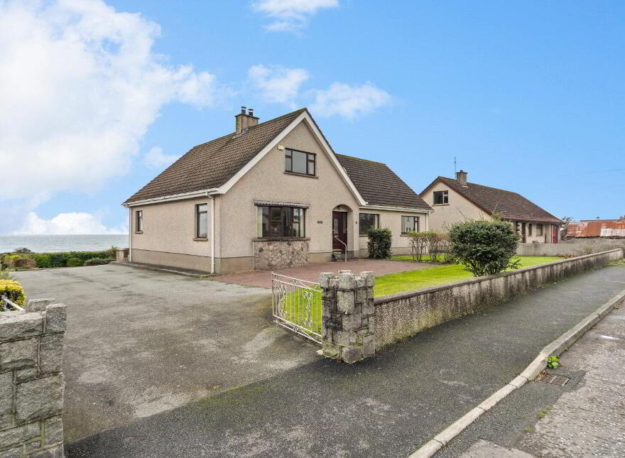 74 Kilkeel Road, Annalong, Newry, BT34 4TJ