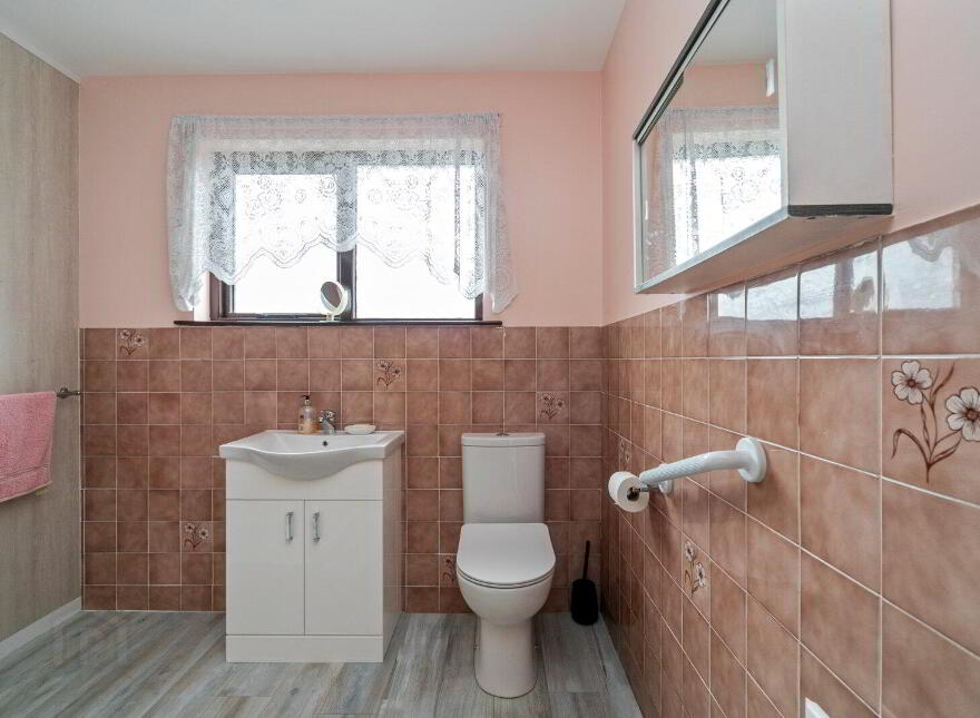 74 Kilkeel Road, Annalong, Newry, BT34 4TJ