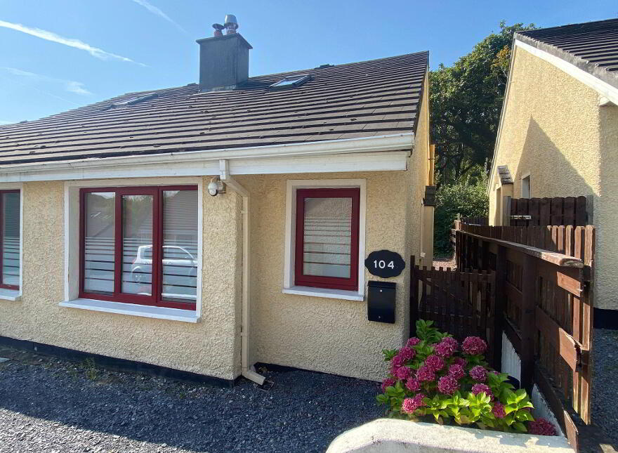 104 Clifden Glen, Clifden,Galway, H71X523 photo