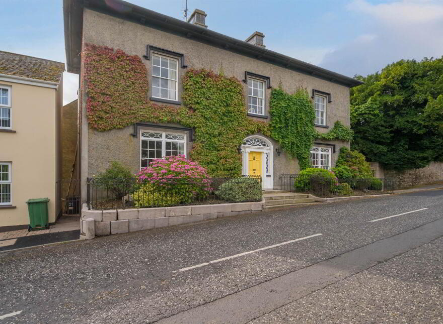 Loughgall House, 19 Main Street, Loughgall, BT61 8HZ photo