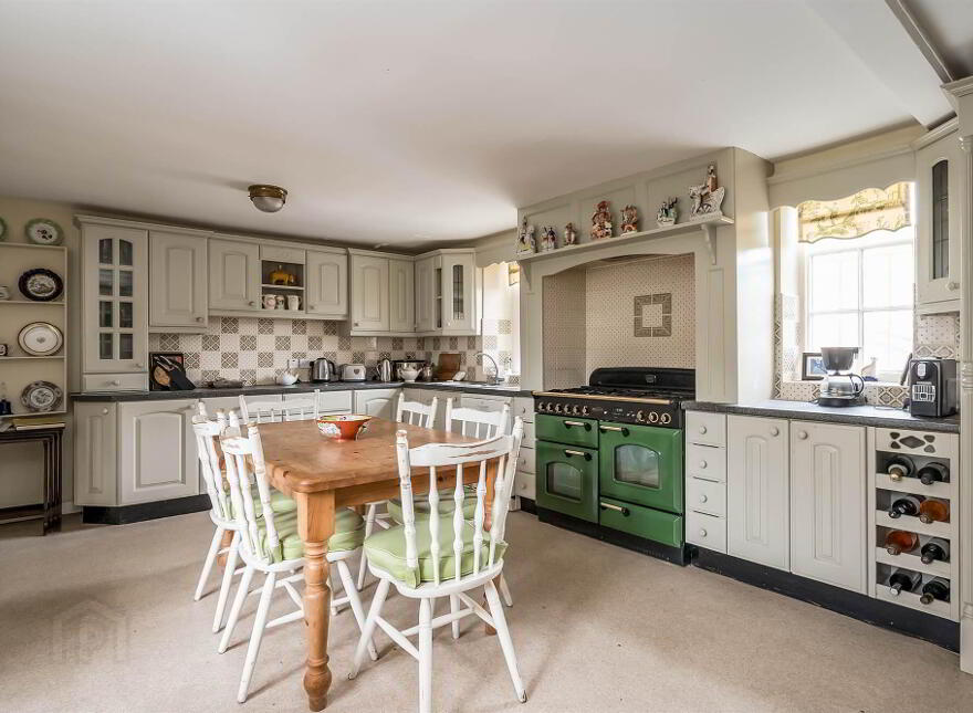 Loughgall House, 19 Main Street, Loughgall, BT61 8HZ