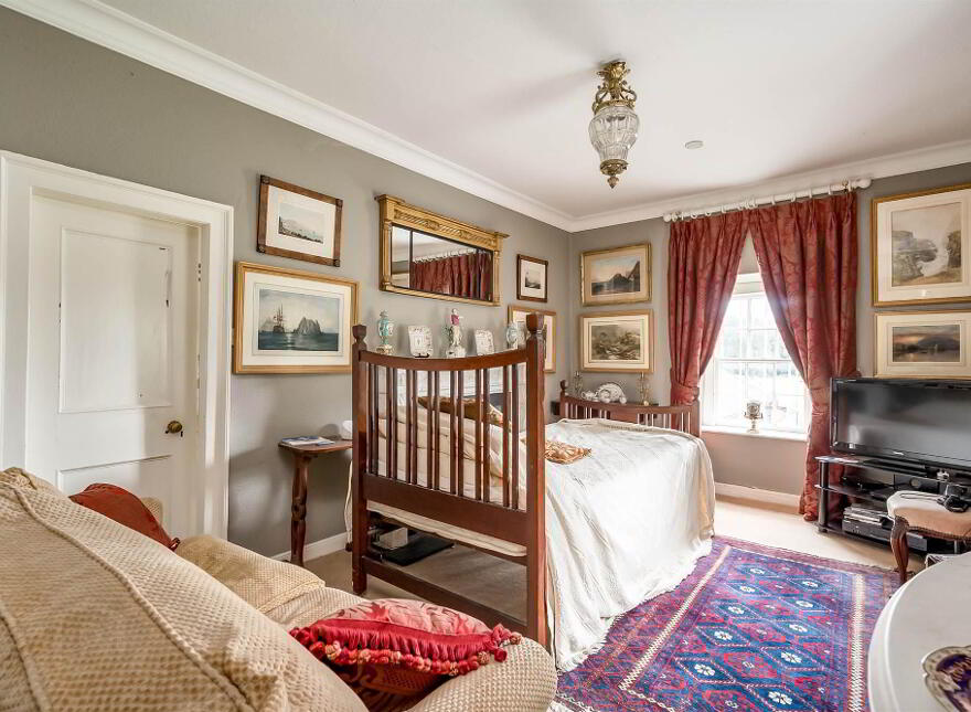 Loughgall House, 19 Main Street, Loughgall, BT61 8HZ