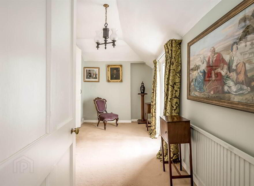 Loughgall House, 19 Main Street, Loughgall, BT61 8HZ