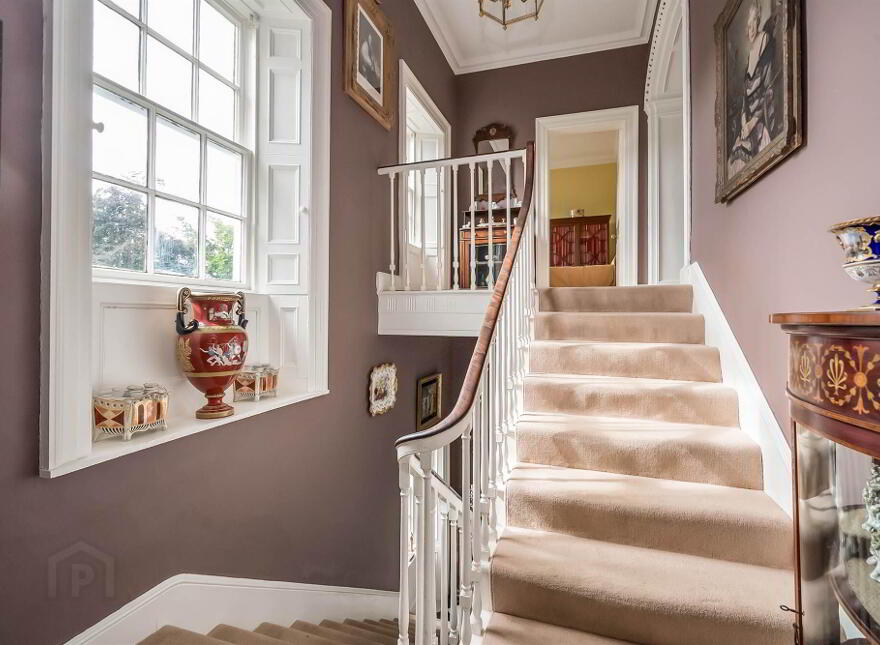 Loughgall House, 19 Main Street, Loughgall, BT61 8HZ
