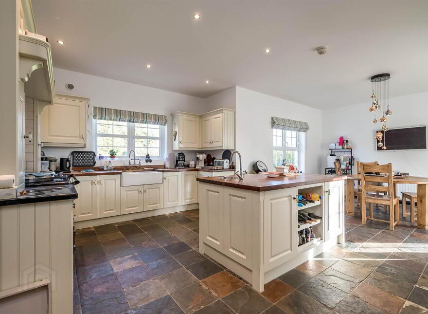 80 Lurgan Road, Crumlin, BT29 4QG