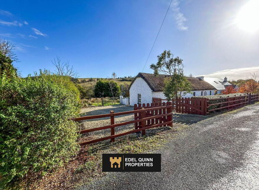 Bridge Cottage, Casheltown, Dunkineely, F94A2K7