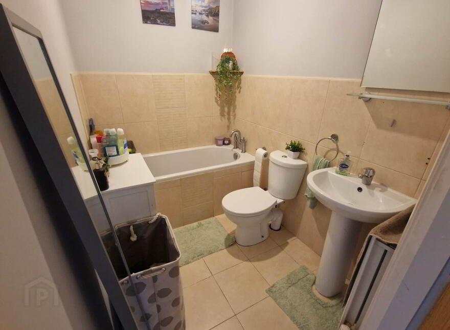 Two Bed Apartment, Silverhill House, Silverhill Manor, Enniskillen, BT74 5JJ