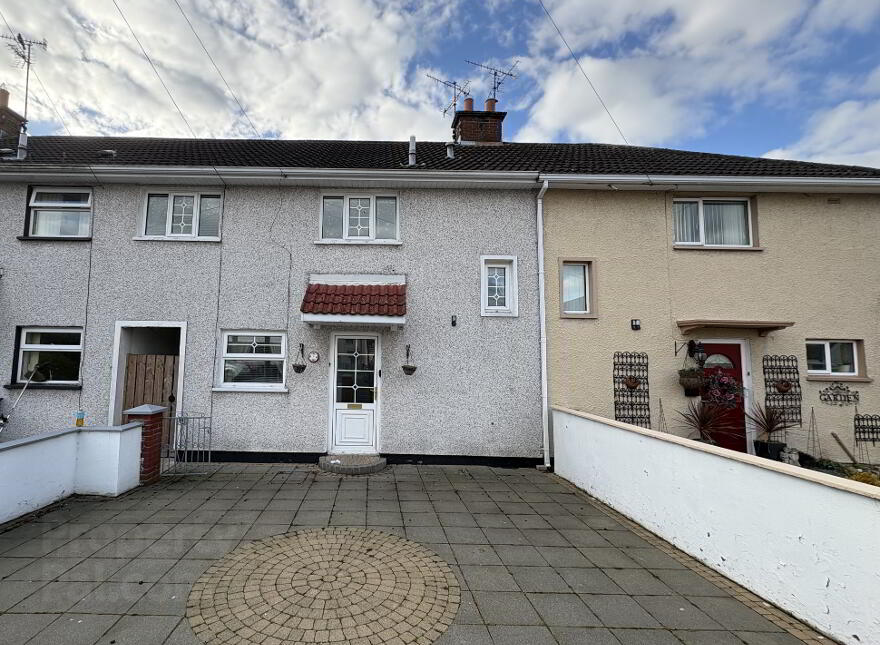 9 Bernagh Gardens, Dungannon, BT71 4AP photo