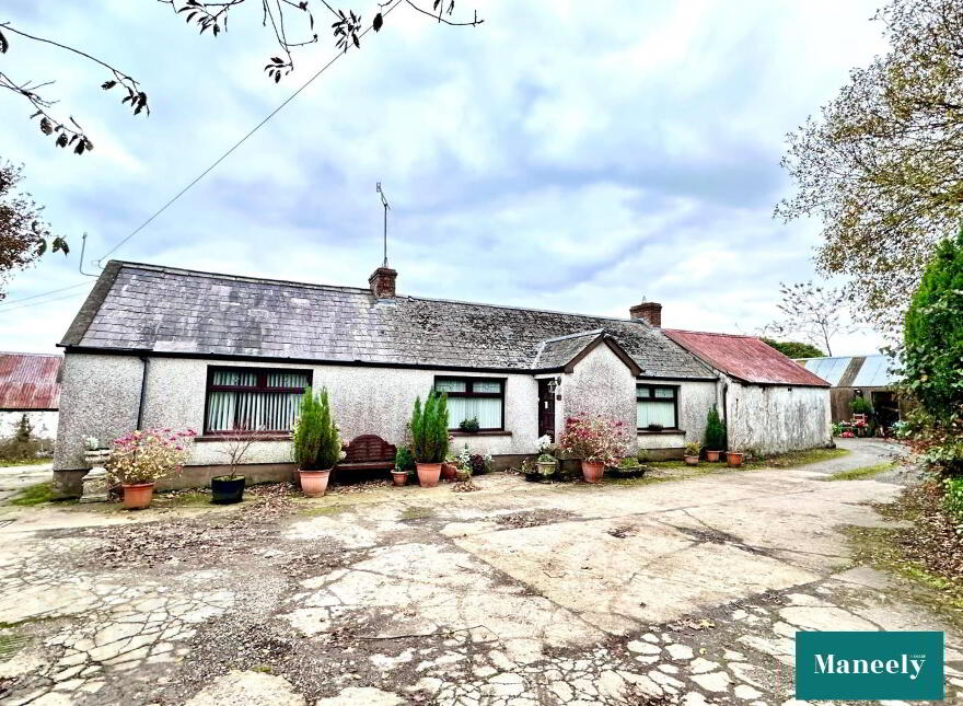 23 Knockavaddy Road, Dungannon, BT70 3JR photo