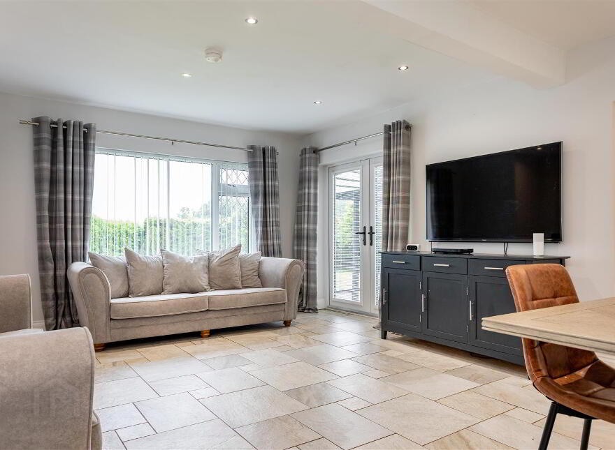 "Lakaz" Steeple Road, Antrim, BT41 2QE