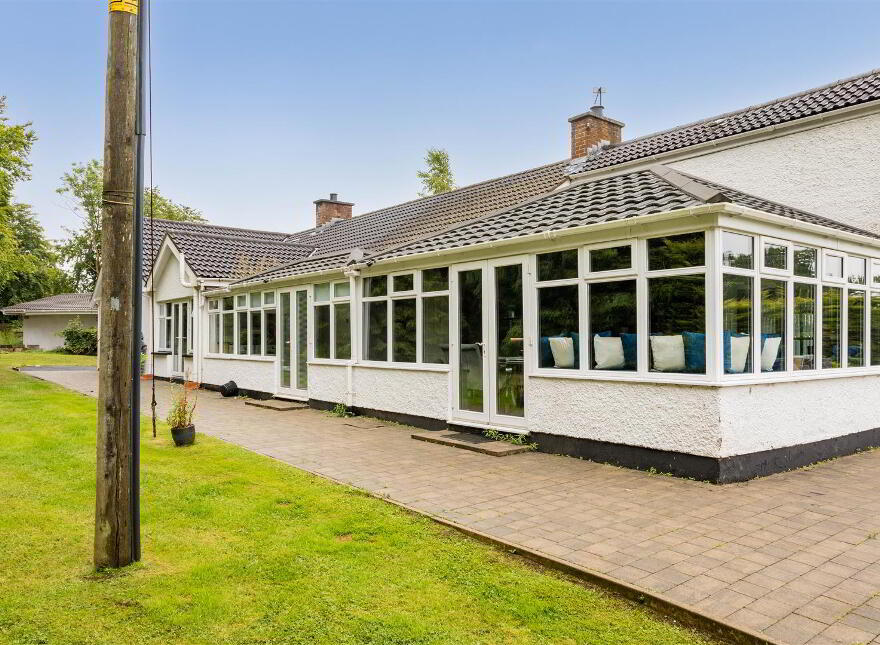 "Lakaz" Steeple Road, Antrim, BT41 2QE