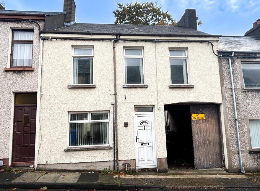 17 Gardenmore Place, Larne, BT40 1SE photo