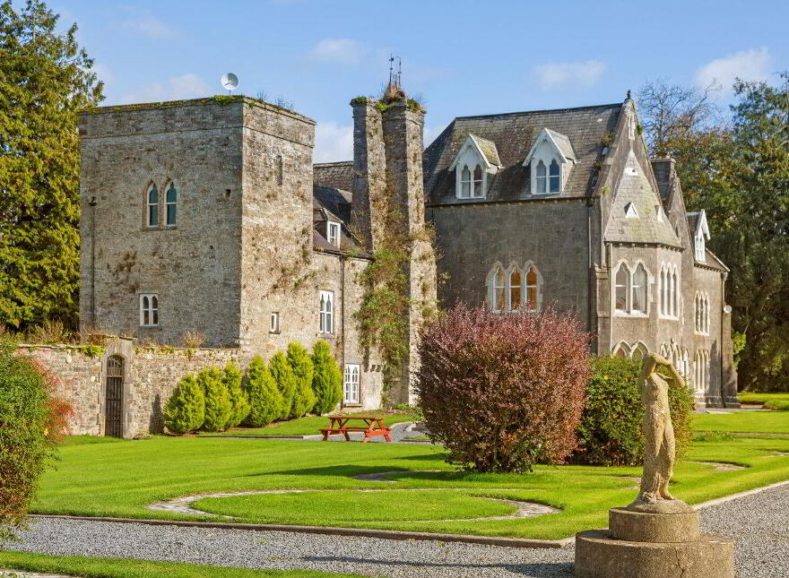 Knocktopher Abbey, Knocktopher, R95TD82