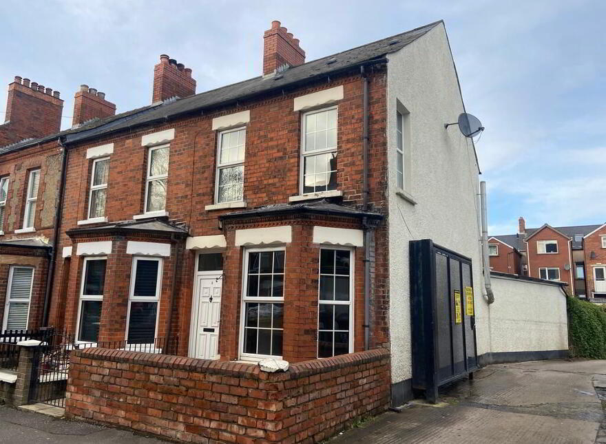 1 Adelaide Avenue, Belfast, BT9 7FY photo