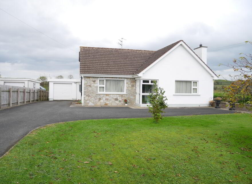 76 Drumwhinny Road, Kesh, BT93 1TN photo