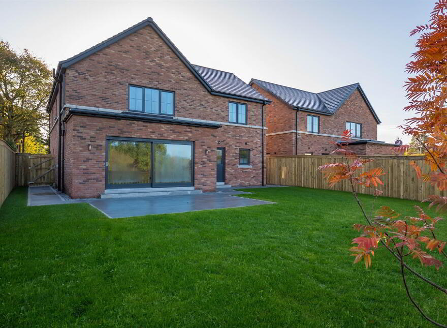 2 Lagan Villas, Hillsborough Road, Lisburn, BT27 5QY