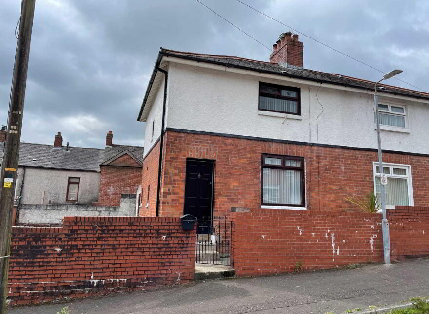 8 Lavens Drive, Belfast, BT14 8BN photo