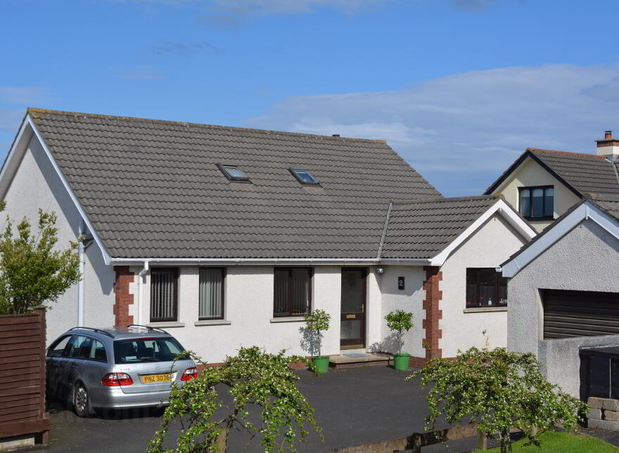 Holiday Let GOLF 2025, 2 Coachmans Court, Portstewart, BT55 7FA photo