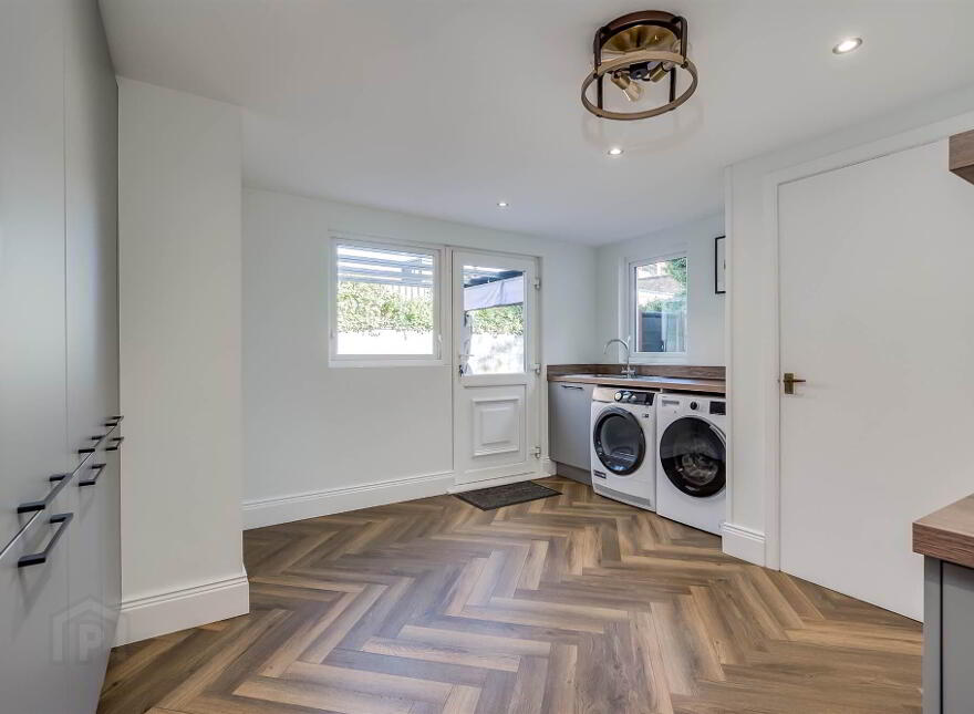 1 Belfast Road, Newtownards, BT23 4BJ