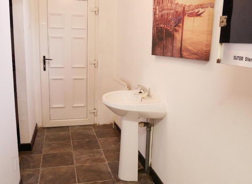 12 Main Street, Kesh, BT93 1TF