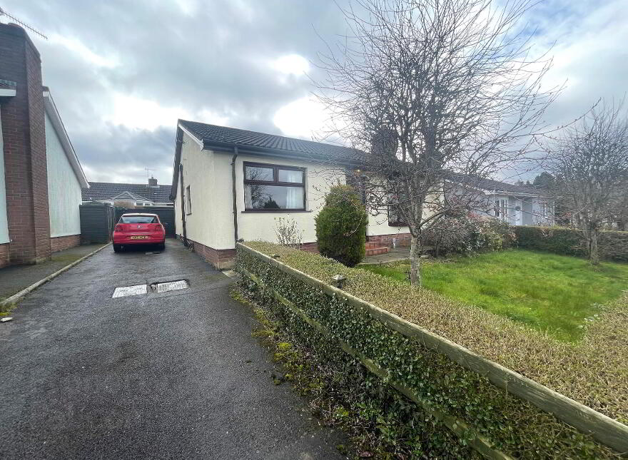 39 Annesborough Park, Lurgan, Craigavon, BT67 9HU photo