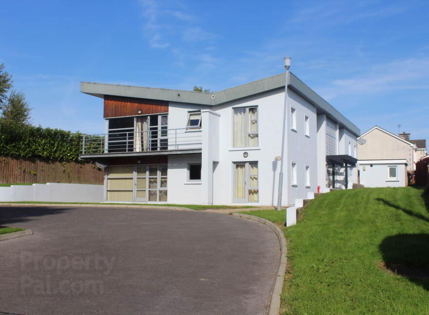 Apt 5 Steele House, Carnamuggagh Lower, Letterkenny, F92ER85 photo