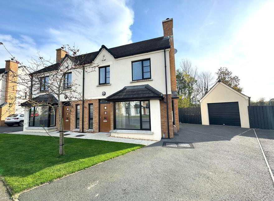 29 Lotus Heights, Banbridge, BT32 3WU photo