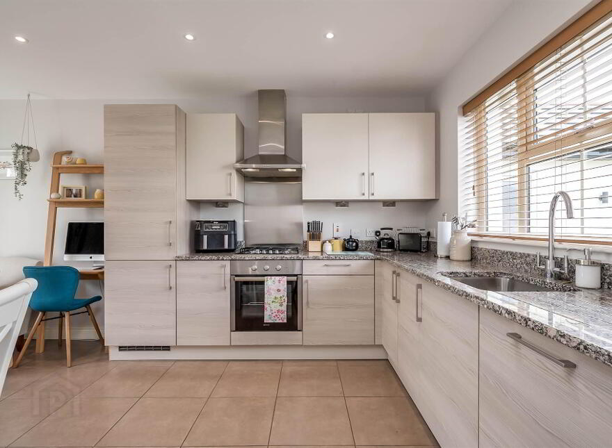 37 Coopers Mill Park, Dundonald, Belfast, BT16 1SX