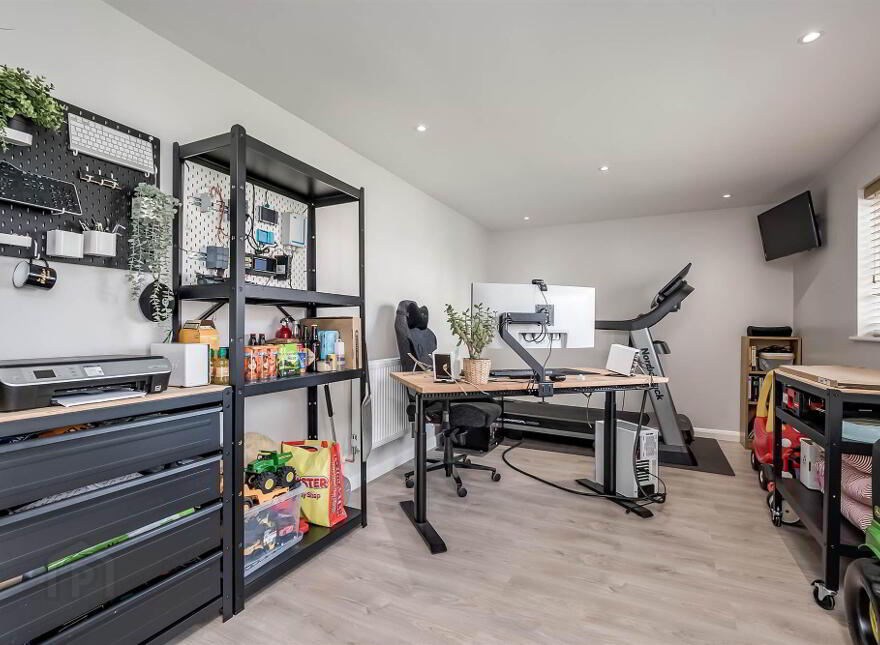 37 Coopers Mill Park, Dundonald, Belfast, BT16 1SX