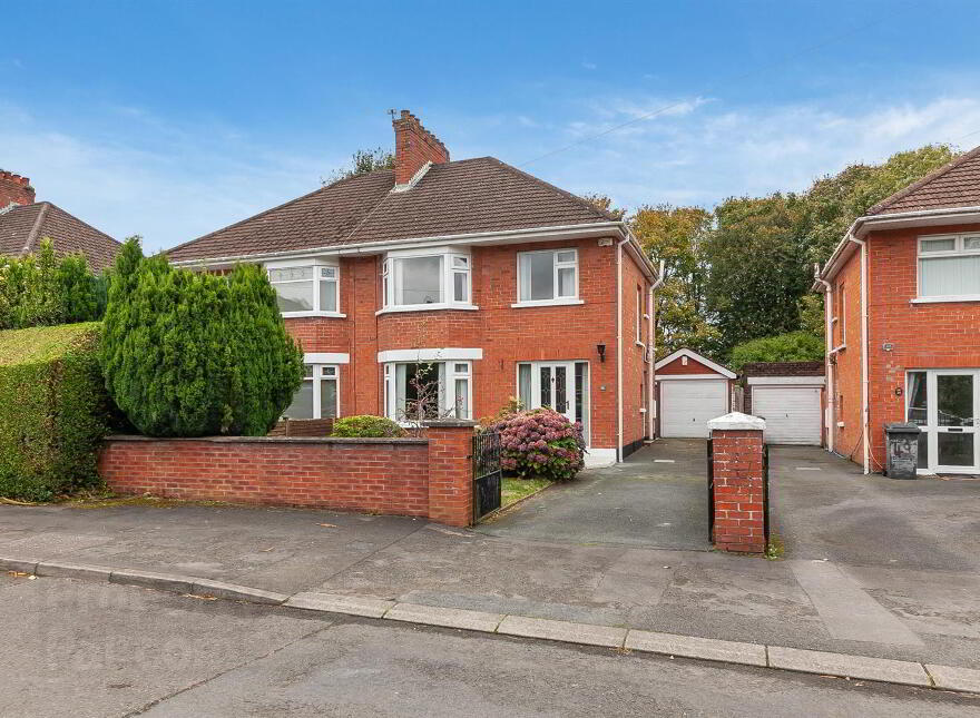 51 Gilnahirk Park, Belfast, BT5 7DY photo