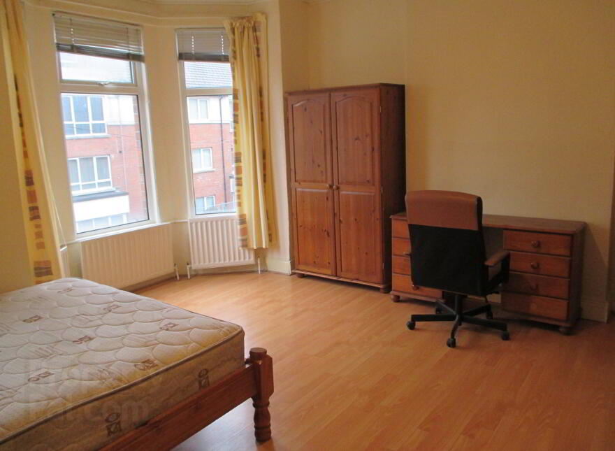 Candahar Street, Short Term Let, Belfast, BT7 3AQ photo