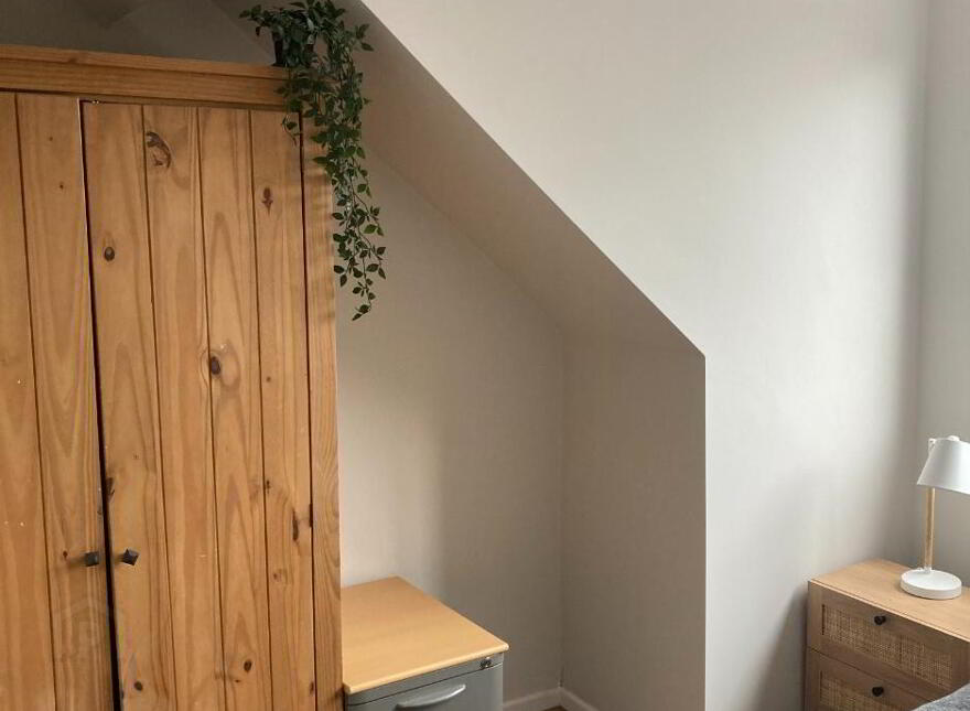 2 Lisburn Avenue, Belfast, BT9 7FX