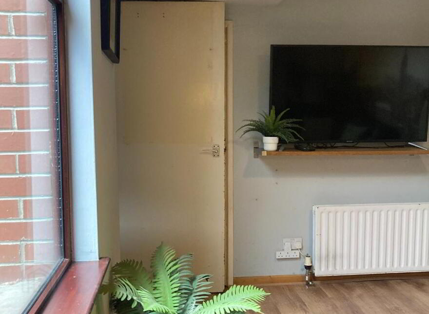 2 Lisburn Avenue, Belfast, BT9 7FX