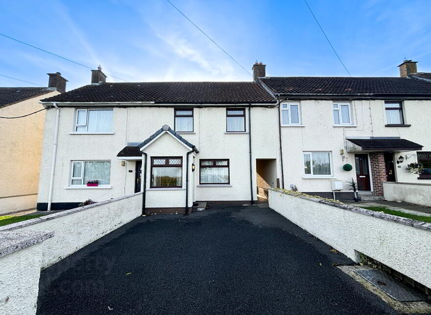 8 Grove View, Killead, Crumlin, BT29 4EJ photo