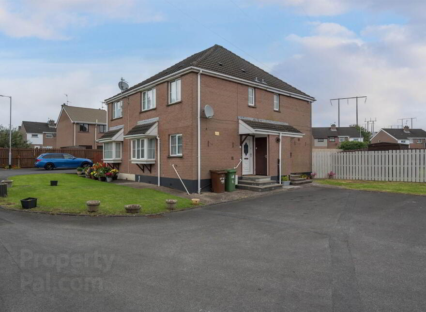 4b Killowen Grange, Lisburn, BT28 3HQ photo