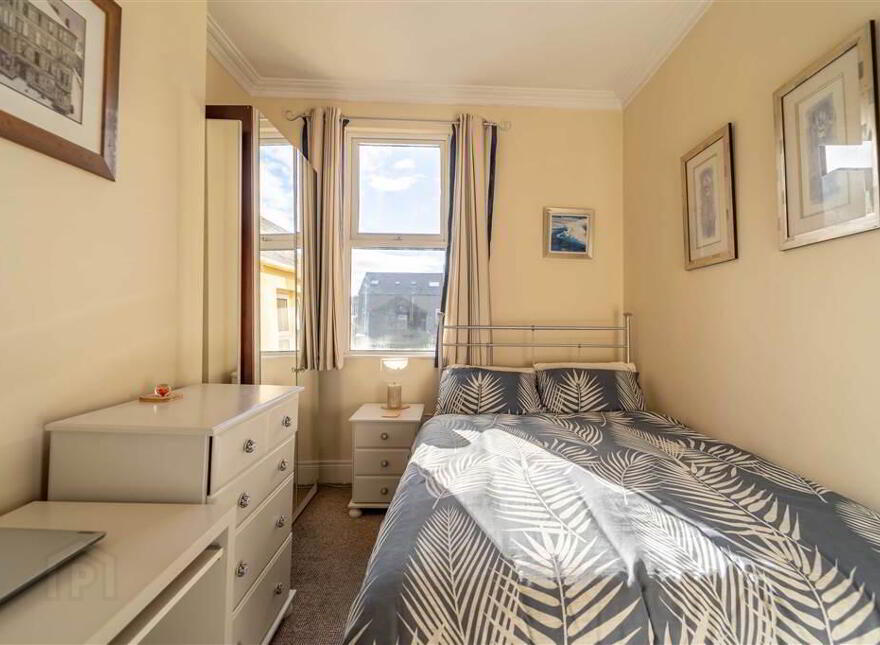 44 Victoria Road, Bangor, BT20 5EX