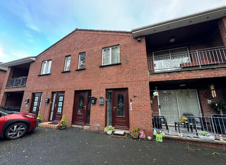 Apt 27 Rose Gardens, Carrickfergus, BT38 8FD photo